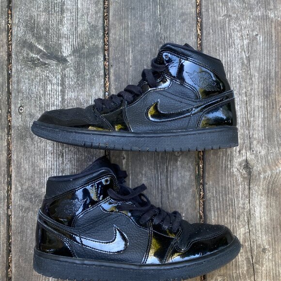 Nike Air Jordan 1 Mid Patent Triple Black Size 9 - Picture 3 of 9